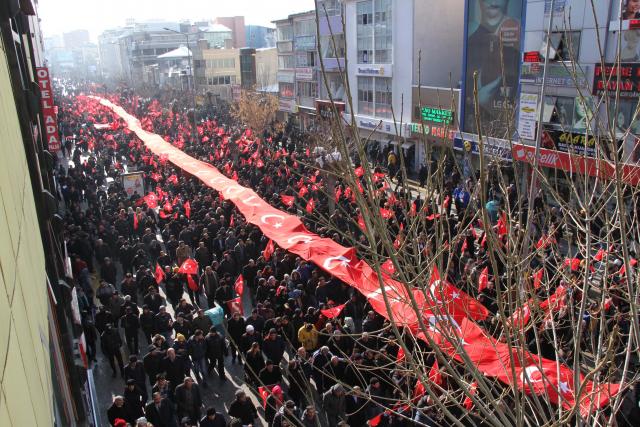 Şehitlere Saygı ve Milli Birlik Yürüyüşü