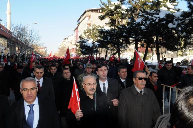 Şehitlere Saygı ve Milli Birlik Yürüyüşü