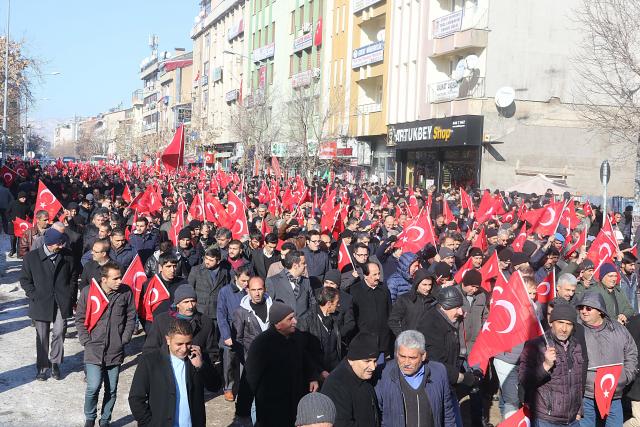 Şehitlere Saygı ve Milli Birlik Yürüyüşü