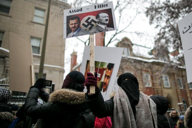 Kanada'nın Montreal kentinde Halep'e destek gösterisi