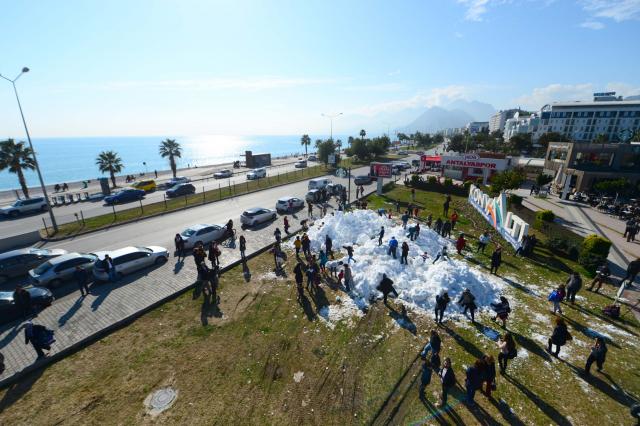 17 derecede kar topu savaşı