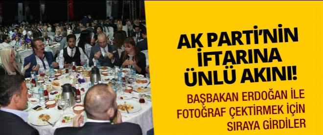 AK Partinin iftarına ünlü akını