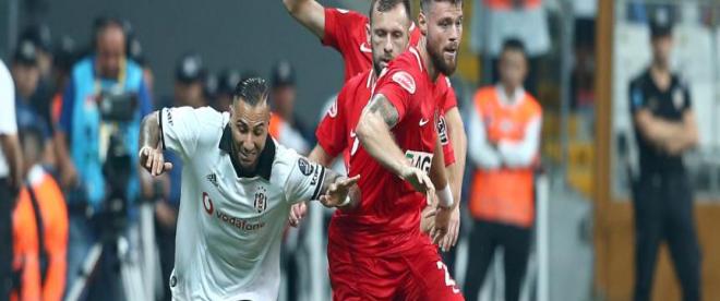 Beşiktaş evinde Antalyaspora teslim oldu