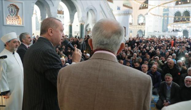 Cumhurbaşkanı Erdoğan, cuma namazının ardından cemaate seslendi: