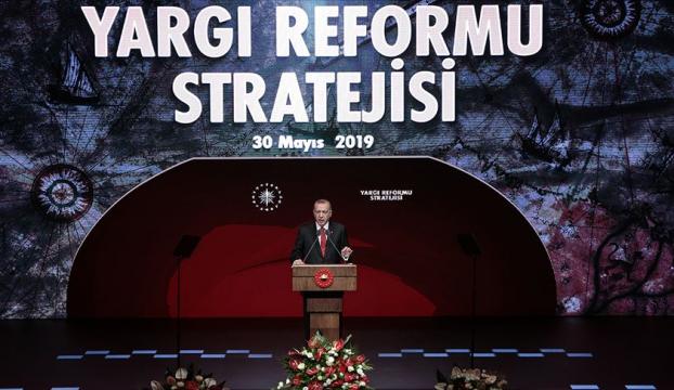 Cumhurbaşkanı Erdoğan yargı reformu stratejisi programında