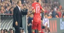 Türkiye - Hollanda maçından Fatih Terim kareleri