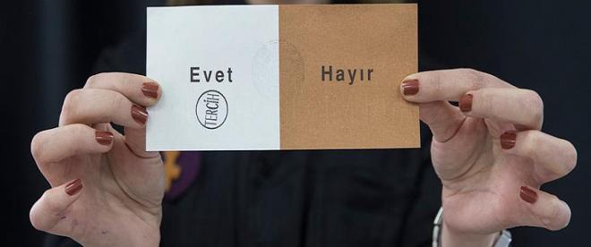 Halk oylamasında sandıktan &quot;evet&quot; çıktı