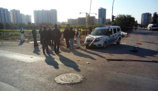 Mersinde polis aracına saldırı