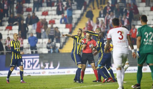 Fenerbahçe Antalyada mağlup