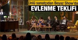 Halil Sezaiden canlı yayında evlenme teklifi