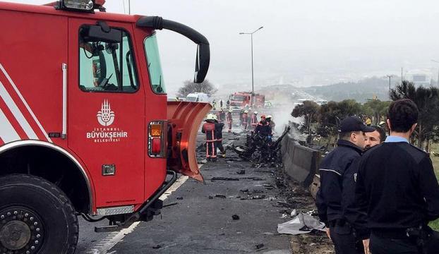 İstanbul Büyükçekmecede helikopter düştü