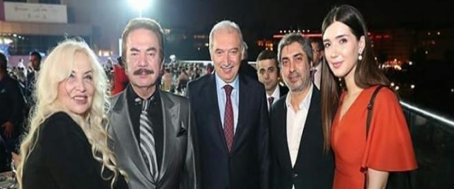 Necati Şaşmaz İstanbul Büyükşehir Belediyesinin iftarına katıldı