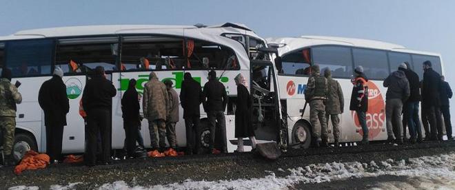 Iğdırda iki yolcu otobüsü çarpıştı: 6 ölü, 20 yaralı