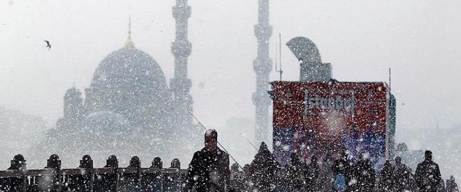 İstanbul Valiliğinden kar ve fırtına uyarısı!