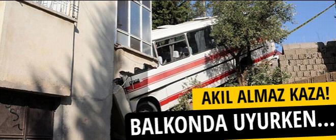 Balkonda uyurken başına gelene bakın