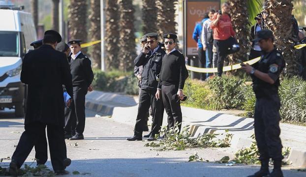 Mısırda otobüsü taradılar, 23 kişi öldü