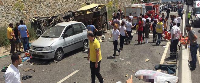 Muğlada feci kaza : 24 kişi hayatını kaybetti