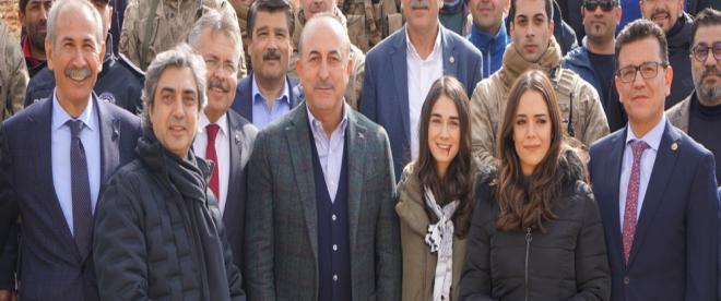 Dışişleri Bakanı Çavuşoğlu &quot;Nöbet&quot; dizimizin setini ziyaret etti