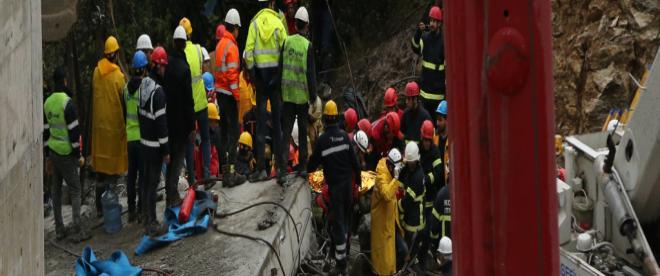 Otoyol çalışmasında beton blok düştü