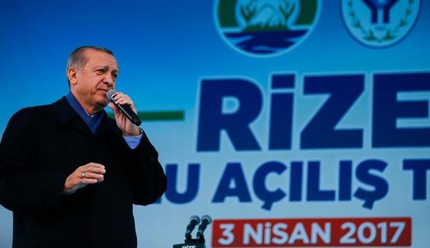 Erdoğan: Hainlerin tuzaklarını başlarına geçirmeye devam edeceğiz