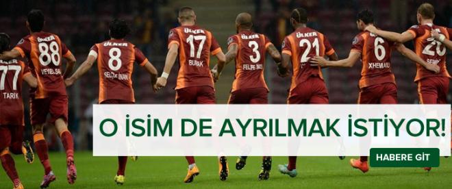 Galatasarayın bir futbolcusu daha gidiyor