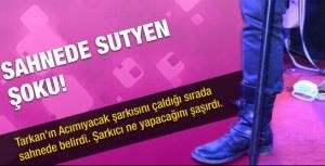 Sahnede sutyen şoku!