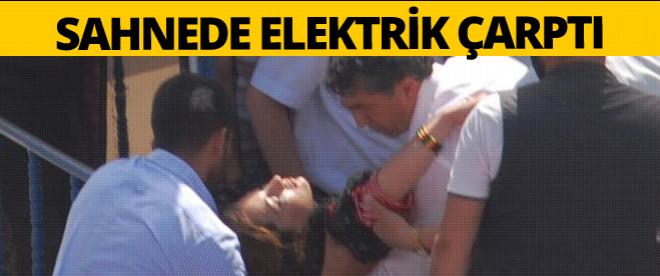 Sunucuyu sahnede elektrik çarptı