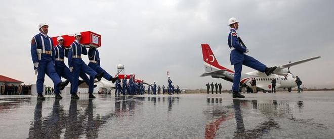 Şemdinli şehitleri memleketlerine uğurlandı