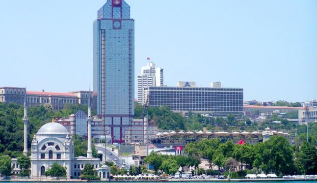 Süzer Plazada silahlı kavga