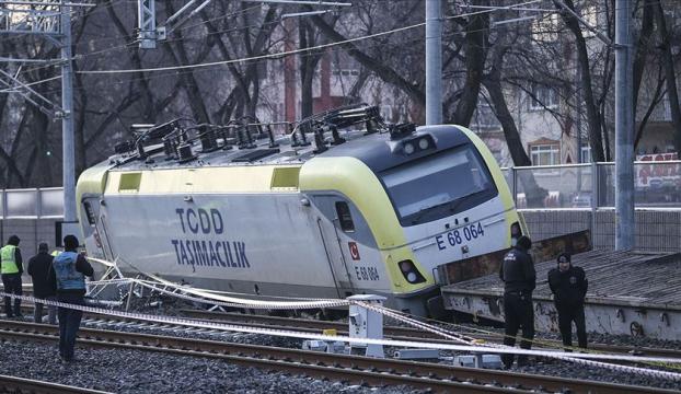 Ankarada akaryakıt yüklü tren raydan çıktı