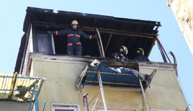 İstanbulda bir evde yangın çıktı : 3 çocuk can verdi