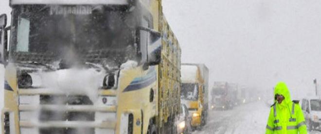 İstanbulda TIRlara trafik yasağı geldi