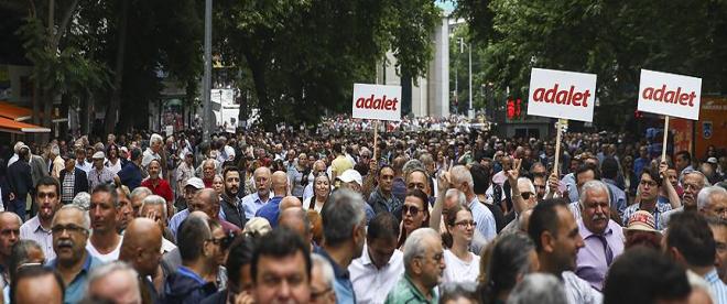 CHP adalet yürüyüşüne başladı